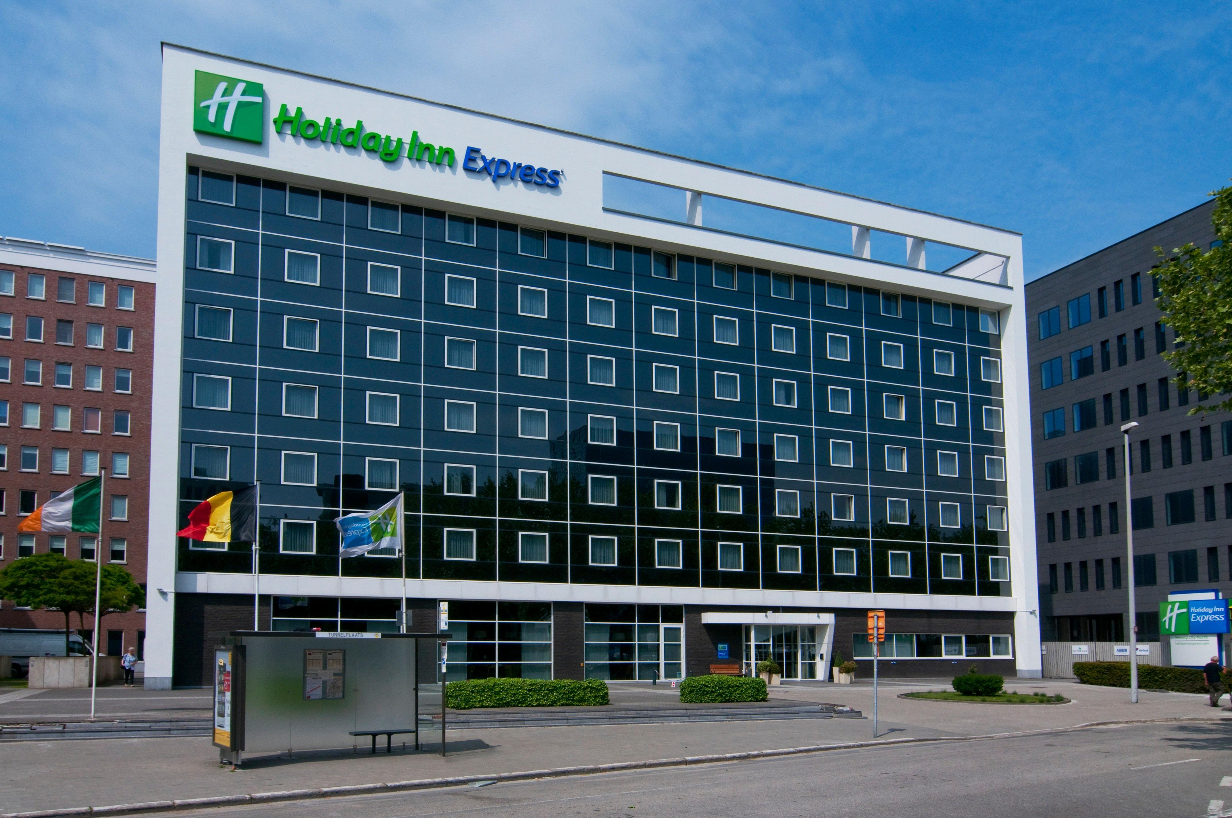 Holiday Inn Express Antwerpen City North By Ihg Buitenkant foto