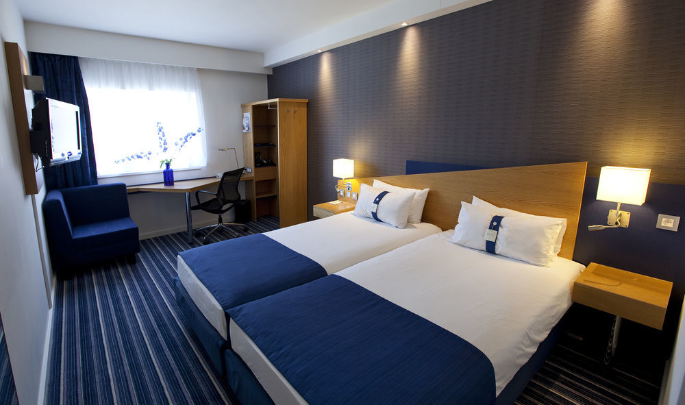 Holiday Inn Express Antwerpen City North By Ihg Buitenkant foto