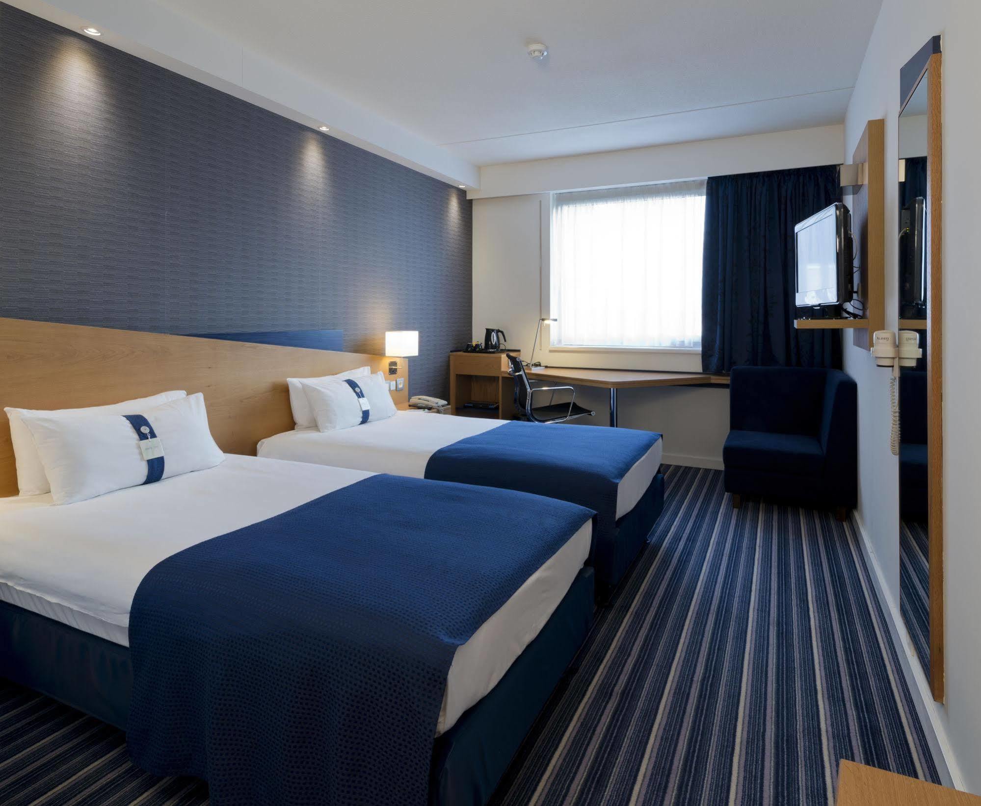 Holiday Inn Express Antwerpen City North By Ihg Buitenkant foto