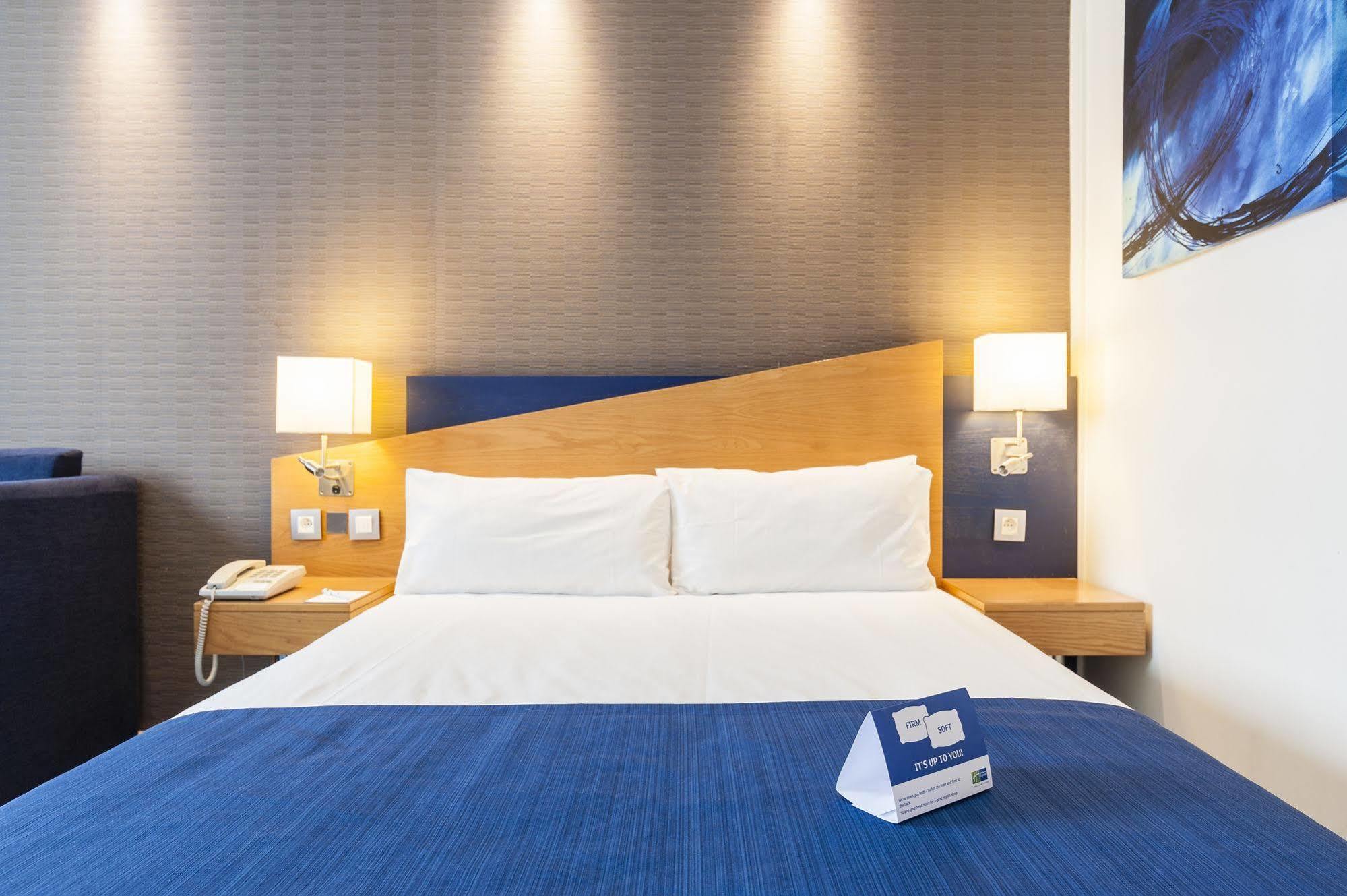 Holiday Inn Express Antwerpen City North By Ihg Buitenkant foto